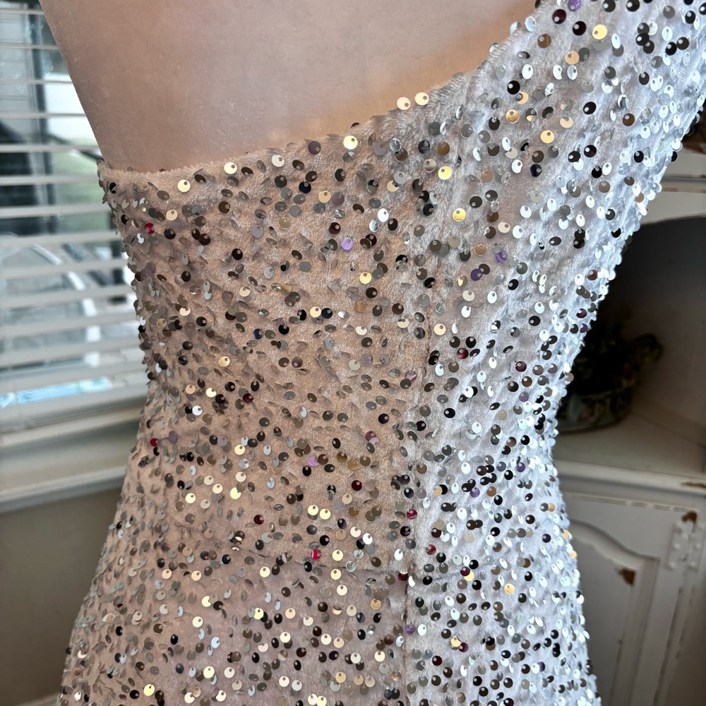 NEW White Dress, White Sequins Dress, One Shoulder, Prom Dress, NWOT, Size XL/16 - Picture 6 of 12